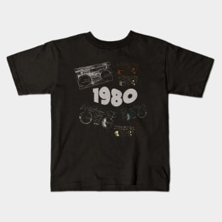 1980 on retro music, grunge radio Kids T-Shirt